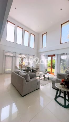 Jual Rumah Luas Megah Dengan View Eksklusif di Setiabudi, Bandung Jual Rumah Luas Megah Dengan View Eksklusif di Setiabudi, Bandung