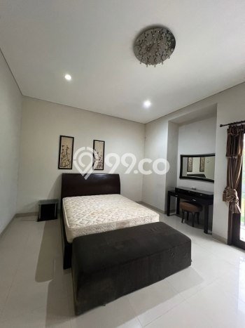 Rumah Elit LB 190m2 Siap Huni Desain Elegan di Citraland, Surabaya Rumah Elit LB 190m2 Siap Huni Desain Elegan di Citraland, Surabaya