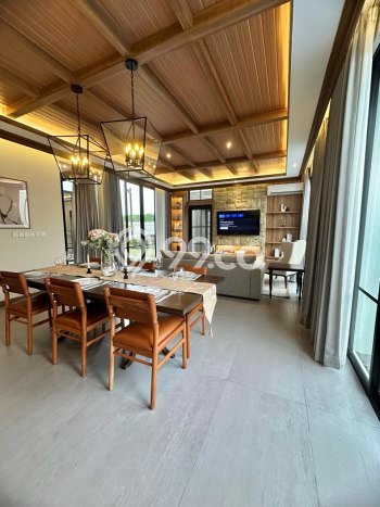 For Sale! Premium House LT 280m2 Desain Elegan di Graha For Sale! Premium House LT 280m2 Desain Elegan di Graha