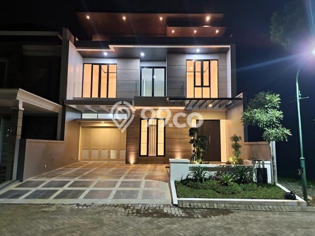 Rumah Area Nyaman kawasan Citraland, Surabaya, Luas 222m² LB 330m² Rumah Area Nyaman kawasan Citraland, Surabaya, Luas 222m² LB 330m²