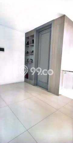 Rumah 4 Kamar Harga Terjangkau di Pakuwon Indah, Surabaya Rumah 4 Kamar Harga Terjangkau di Pakuwon Indah, Surabaya