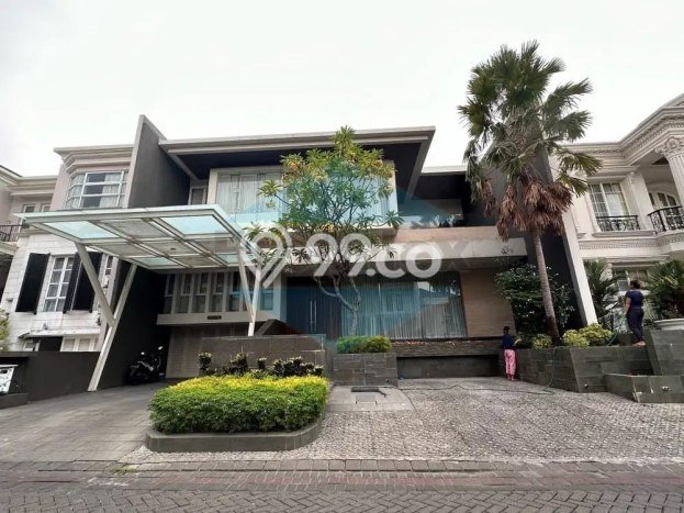 Rumah 4 Kamar Harga Terjangkau di Pakuwon Indah, Surabaya Rumah 4 Kamar Harga Terjangkau di Pakuwon Indah, Surabaya