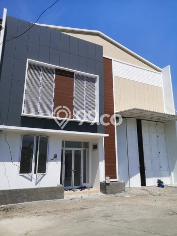LOKASI PREMIUM! Gudang Kawasan Balongbendo, Luas 365m2m², Lokasi Strategis LOKASI PREMIUM! Gudang Kawasan Balongbendo, Luas 365m2m², Lokasi Strategis