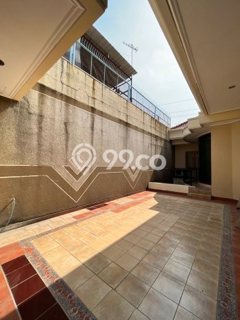 For Sale! Luxury House LT 450m2 Desain Elegan di Manyar For Sale! Luxury House LT 450m2 Desain Elegan di Manyar