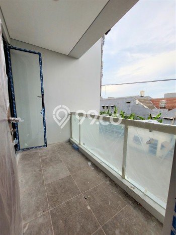 Kesempatan Memiliki Properti di Rungkut, Dekat Kawasan Bisnis, Surabaya - 3 Kamar Tidur Kesempatan Memiliki Properti di Rungkut, Dekat Kawasan Bisnis, Surabaya - 3 Kamar Tidur