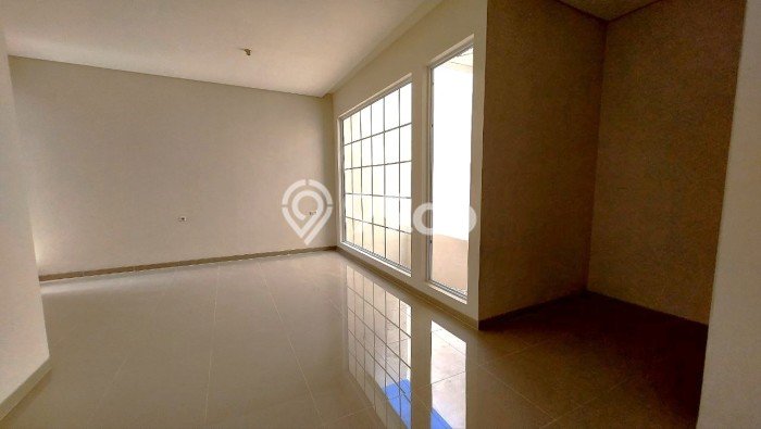 Rumah Modern Cantik 3 KT Bisa Langsung Pindah di Sukolilo Rumah Modern Cantik 3 KT Bisa Langsung Pindah di Sukolilo