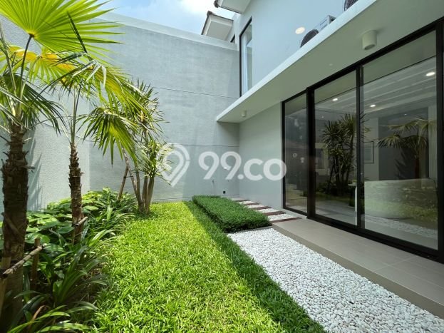 Rumah Berkualitas Citraland, Surabaya, LT 180m² Bangunan 182m² Rumah Berkualitas Citraland, Surabaya, LT 180m² Bangunan 182m²
