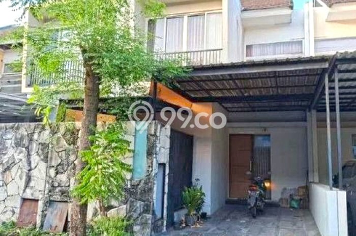 DIJUAL CEPAT! Rumah Modern area Wiyung, Surabaya, Luas 90m² Bangunan 130m² NEGO! DIJUAL CEPAT! Rumah Modern area Wiyung, Surabaya, Luas 90m² Bangunan 130m² NEGO!