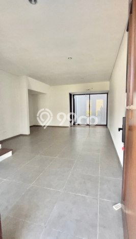 Rumah di Pakuwon City, LT 96m², LB 135m² Rumah di Pakuwon City, LT 96m², LB 135m²