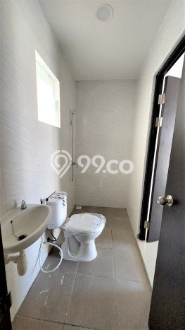 PROPERTI UNGGULAN! Rumah Strategis di Rungkut, LT 50m² LB 57m² PROPERTI UNGGULAN! Rumah Strategis di Rungkut, LT 50m² LB 57m²