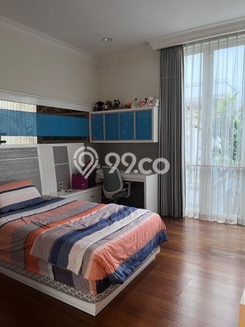 Rumah Elit Modern Siap Huni di Pakuwon Indah Surabaya Rumah Elit Modern Siap Huni di Pakuwon Indah Surabaya