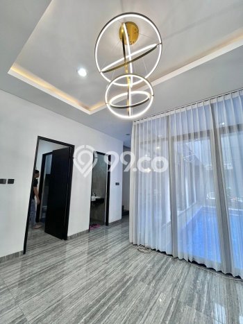 Ready to Use! Luxury House LT 210m2 Desain Modern di Citraland Ready to Use! Luxury House LT 210m2 Desain Modern di Citraland