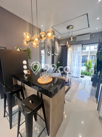 Rumah Luas Asri 3 KT Siap Pakai di Sukomanunggal Surabaya Rumah Luas Asri 3 KT Siap Pakai di Sukomanunggal Surabaya