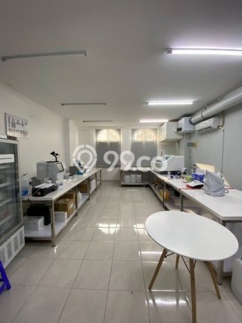 Unit Ruko Dijual di Jakarta Selatan LT 75m2 & LB 315m2 Unit Ruko Dijual di Jakarta Selatan LT 75m2 & LB 315m2