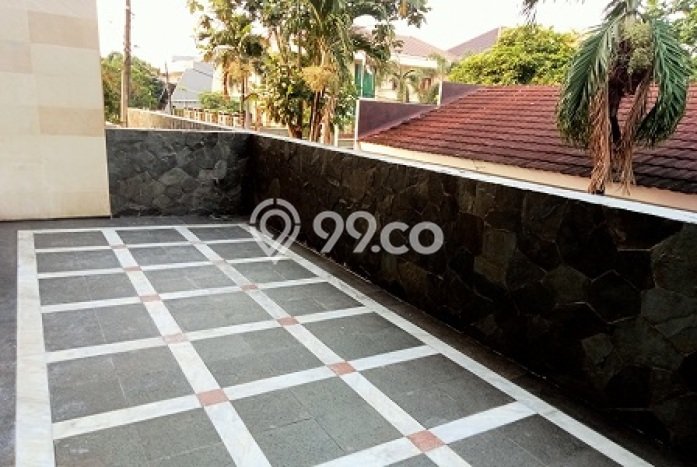 Rumah Luxury Modern Siap Huni di Taman Meruya Jakarta Barat Rumah Luxury Modern Siap Huni di Taman Meruya Jakarta Barat