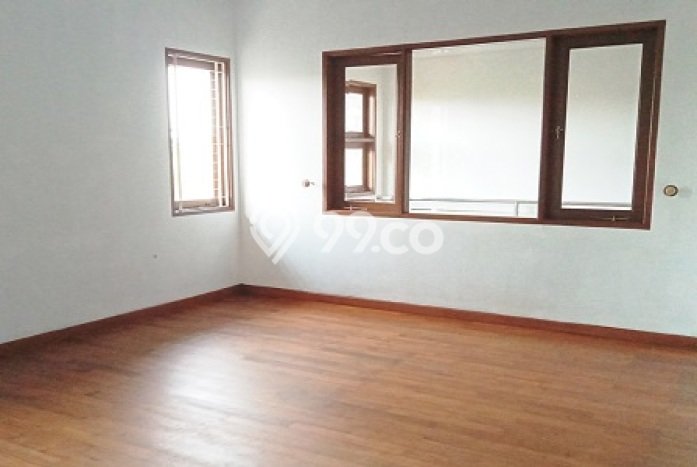 Rumah Luxury Modern Siap Huni di Taman Meruya Jakarta Barat Rumah Luxury Modern Siap Huni di Taman Meruya Jakarta Barat