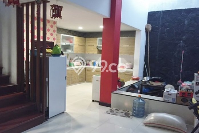 Rumah Luxury Modern Tanpa Renovasi di Joglo Jakarta Barat Rumah Luxury Modern Tanpa Renovasi di Joglo Jakarta Barat