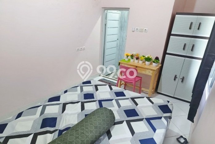 Rumah Kost untuk Dijual di Tanjung Duren Punya 13 Kamar Rumah Kost untuk Dijual di Tanjung Duren Punya 13 Kamar