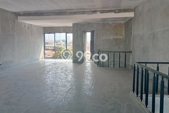 Ruko Bagus LT 66m2 LB 630m2 Dijual di Palmerah Jakarta Barat Ruko Bagus LT 66m2 LB 630m2 Dijual di Palmerah Jakarta Barat