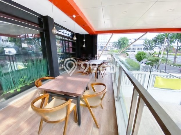 Hotel Kawasan Senen, Luas 2000m2m², Jalan Utama, Lokasi Strategis Hotel Kawasan Senen, Luas 2000m2m², Jalan Utama, Lokasi Strategis