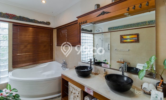 Vila Kawasan , Area 620m2m², Lokasi Strategis Vila Kawasan , Area 620m2m², Lokasi Strategis
