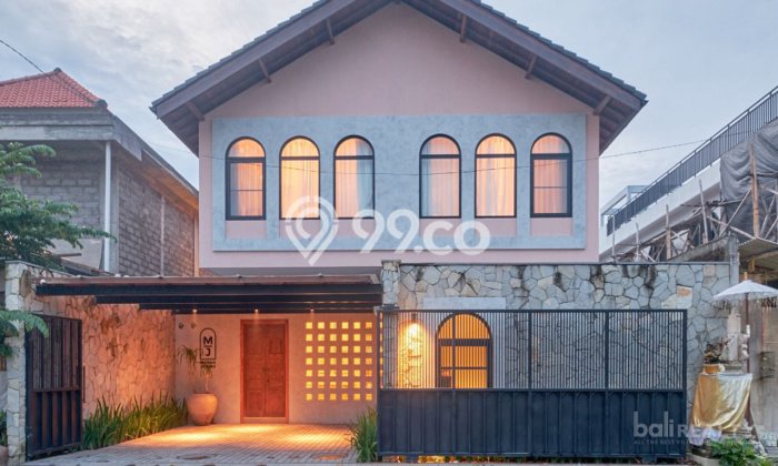 Vila di , Area 300m2m², Lokasi Strategis Vila di , Area 300m2m², Lokasi Strategis