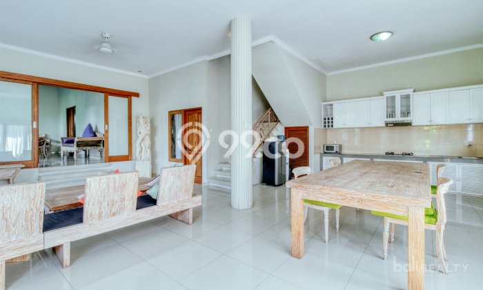 Rumah Luxury Modern Tanpa Renovasi di Canggu Badung Rumah Luxury Modern Tanpa Renovasi di Canggu Badung