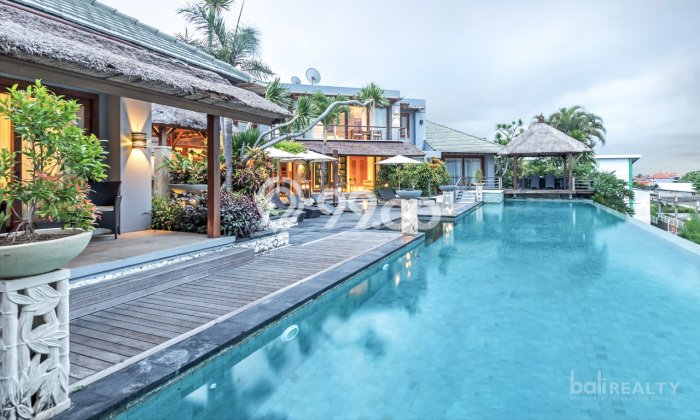 Rumah Elit Modern Tanpa Renovasi di Jimbaran Badung Rumah Elit Modern Tanpa Renovasi di Jimbaran Badung