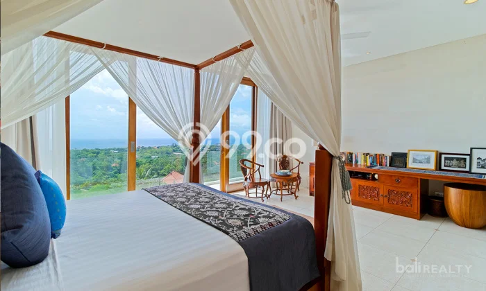 Ready to Use! Luxury House LT 1500m2 Desain Elegan di Uluwatu Ready to Use! Luxury House LT 1500m2 Desain Elegan di Uluwatu