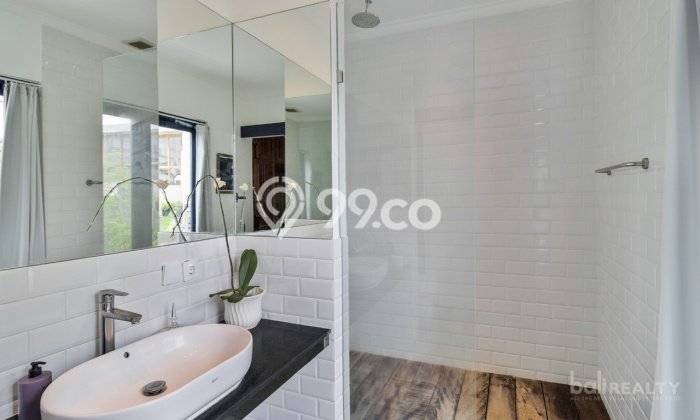 Vila di , Dimensi 2000m2m², Akses ke berbagai fasilitas umum Vila di , Dimensi 2000m2m², Akses ke berbagai fasilitas umum