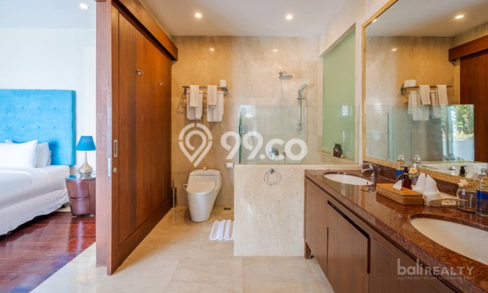 Vila Strategis di , Dimensi 2200m2m², Akses ke berbagai keperluan Vila Strategis di , Dimensi 2200m2m², Akses ke berbagai keperluan