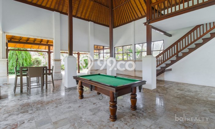 Vila Terawat Kawasan , Dimensi 2250m2m², Lingkungan Tenang dan aman Vila Terawat Kawasan , Dimensi 2250m2m², Lingkungan Tenang dan aman