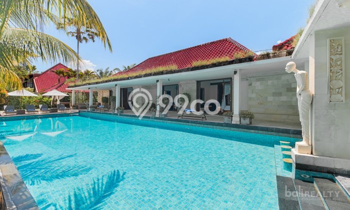 Vila Terawat Kawasan , Dimensi 2250m2m², Lingkungan Tenang dan aman Vila Terawat Kawasan , Dimensi 2250m2m², Lingkungan Tenang dan aman