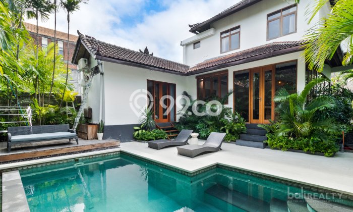 Investasi Menjanjikan! Vila Kawasan , Ukuran 290m2m², Posisi Premium Investasi Menjanjikan! Vila Kawasan , Ukuran 290m2m², Posisi Premium