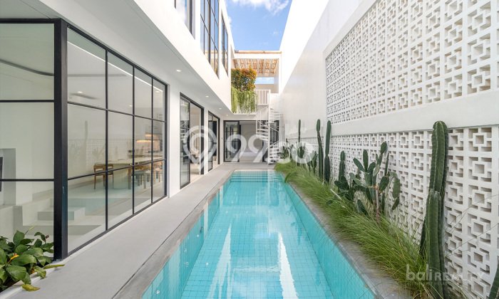 PELUANG INVESTASI! Vila di , Luas 156m2m², Hasil Tinggi PELUANG INVESTASI! Vila di , Luas 156m2m², Hasil Tinggi