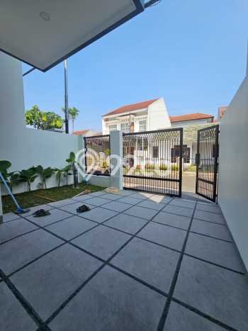 For Sale Rumah 3 Kamar Lokasi Ideal Nyaman dan Strategis di Serpong For Sale Rumah 3 Kamar Lokasi Ideal Nyaman dan Strategis di Serpong