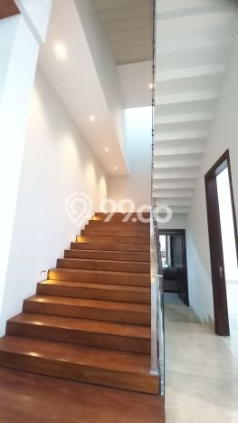 Rumah Elit Modern Siap Huni di BSD Bukit Golf Tangerang Rumah Elit Modern Siap Huni di BSD Bukit Golf Tangerang