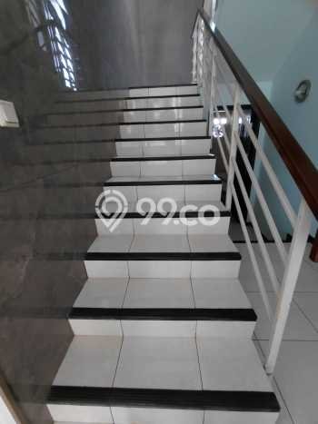 Sewa Rumah Murah di Kota Baru Parahyangan Bandung dengan 5 Kamar Tidur Sewa Rumah Murah di Kota Baru Parahyangan Bandung dengan 5 Kamar Tidur