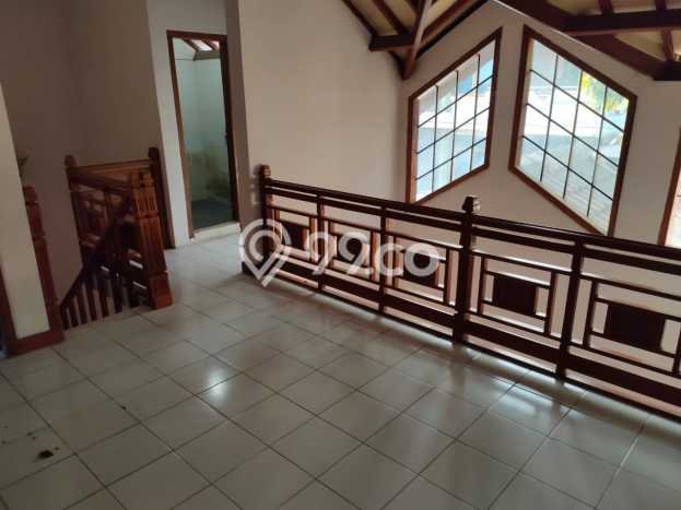 Disewakan! Rumah 4 Kamar Tidur &
3 Kamar Mandi di Pasir Luyu, Bandung Disewakan! Rumah 4 Kamar Tidur &
3 Kamar Mandi di Pasir Luyu, Bandung