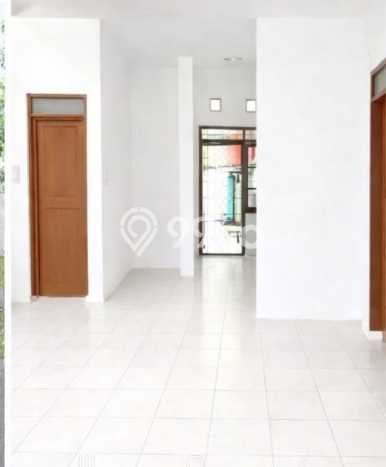 Jual Rumah Eksklusif 2 KT di Taman Kopo Indah, Bandung Jual Rumah Eksklusif 2 KT di Taman Kopo Indah, Bandung