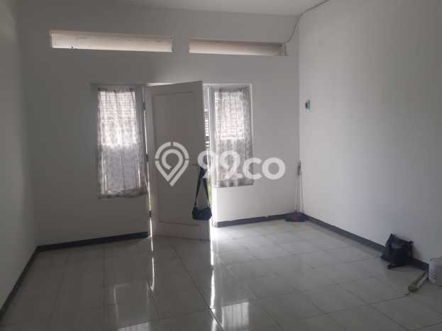 Disewakan! Rumah 3 Kamar Tidur &
1 Kamar Mandi di Cimahi, Bandung Disewakan! Rumah 3 Kamar Tidur &
1 Kamar Mandi di Cimahi, Bandung