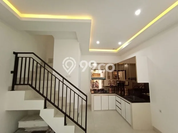Jual Rumah Eksklusif 4 KT di Percetakan Negara, Jakarta Pusat Jual Rumah Eksklusif 4 KT di Percetakan Negara, Jakarta Pusat