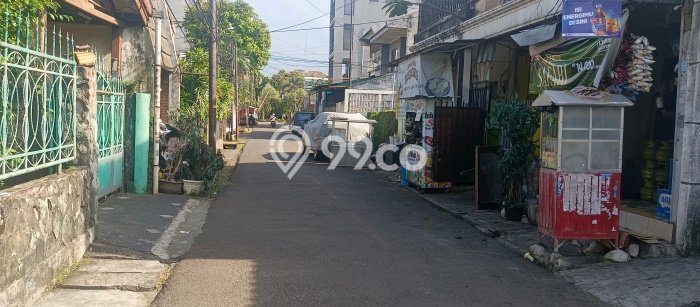 Siap Huni Hunian Elit 8 Kamar di Kebon Jeruk Dekat ke Mana Pun Siap Huni Hunian Elit 8 Kamar di Kebon Jeruk Dekat ke Mana Pun