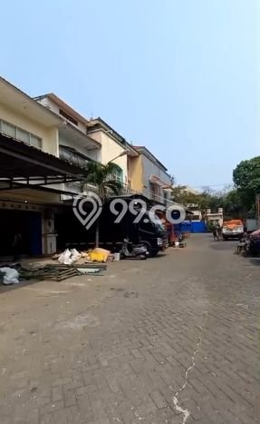 LOKASI TERBAIK! Ruko di , Luas 170m2m², Area Komersial LOKASI TERBAIK! Ruko di , Luas 170m2m², Area Komersial