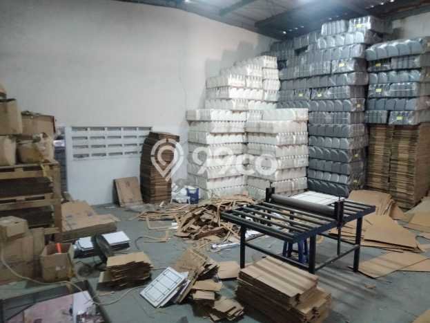 Gudang Strategis Kawasan , Luas 400m2m², Kawasan Komersial, Tingkat Keramaian Tinggi Gudang Strategis Kawasan , Luas 400m2m², Kawasan Komersial, Tingkat Keramaian Tinggi