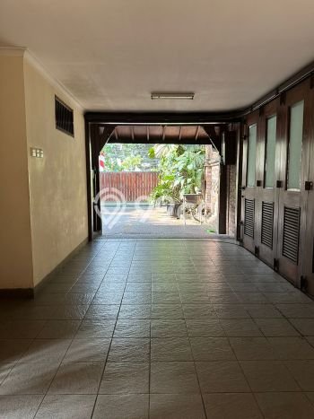 Hunian Mewah Dijual LT 1200m2 di Menteng, Jakarta Pusat Hunian Mewah Dijual LT 1200m2 di Menteng, Jakarta Pusat