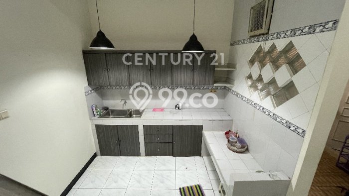 For Sale Rumah 3 Kamar Lokasi Ideal Bagus dan Strategis di Karawaci For Sale Rumah 3 Kamar Lokasi Ideal Bagus dan Strategis di Karawaci