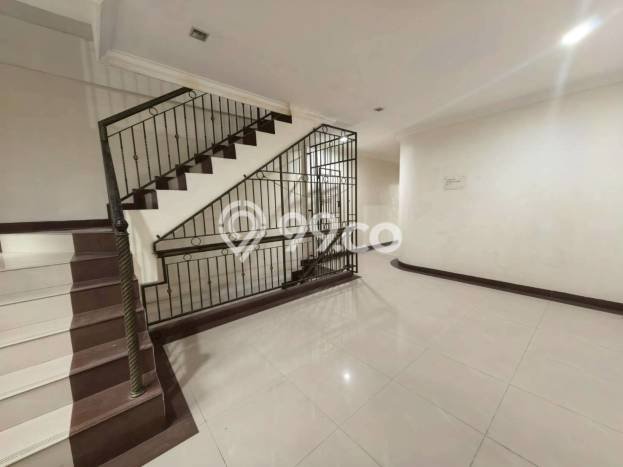 Ruko Bagus Dijual LB 250m2 Lokasi Strategis Batam Area Cocok untuk Bisnis Ruko Bagus Dijual LB 250m2 Lokasi Strategis Batam Area Cocok untuk Bisnis