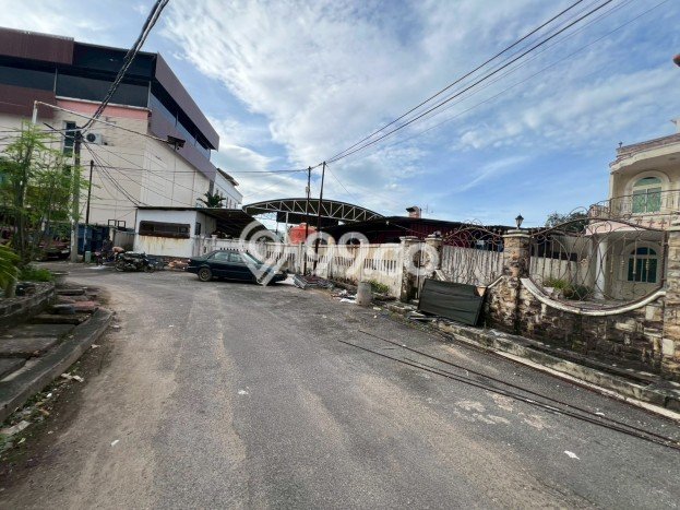 Rumah Strategis Minimalis Lb 285m2 di Batam Centre, Batam Rumah Strategis Minimalis Lb 285m2 di Batam Centre, Batam