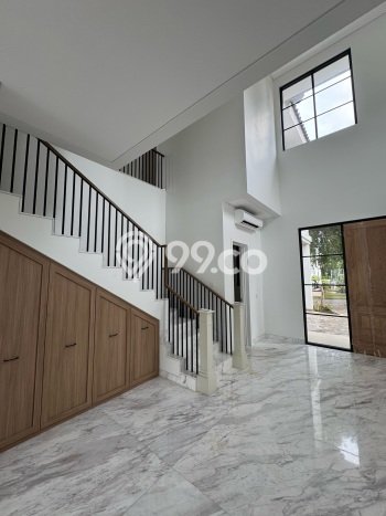 Jual Rumah Mewah Elegan Dengan View Cantik di Lippo Karawaci, Tangerang Jual Rumah Mewah Elegan Dengan View Cantik di Lippo Karawaci, Tangerang